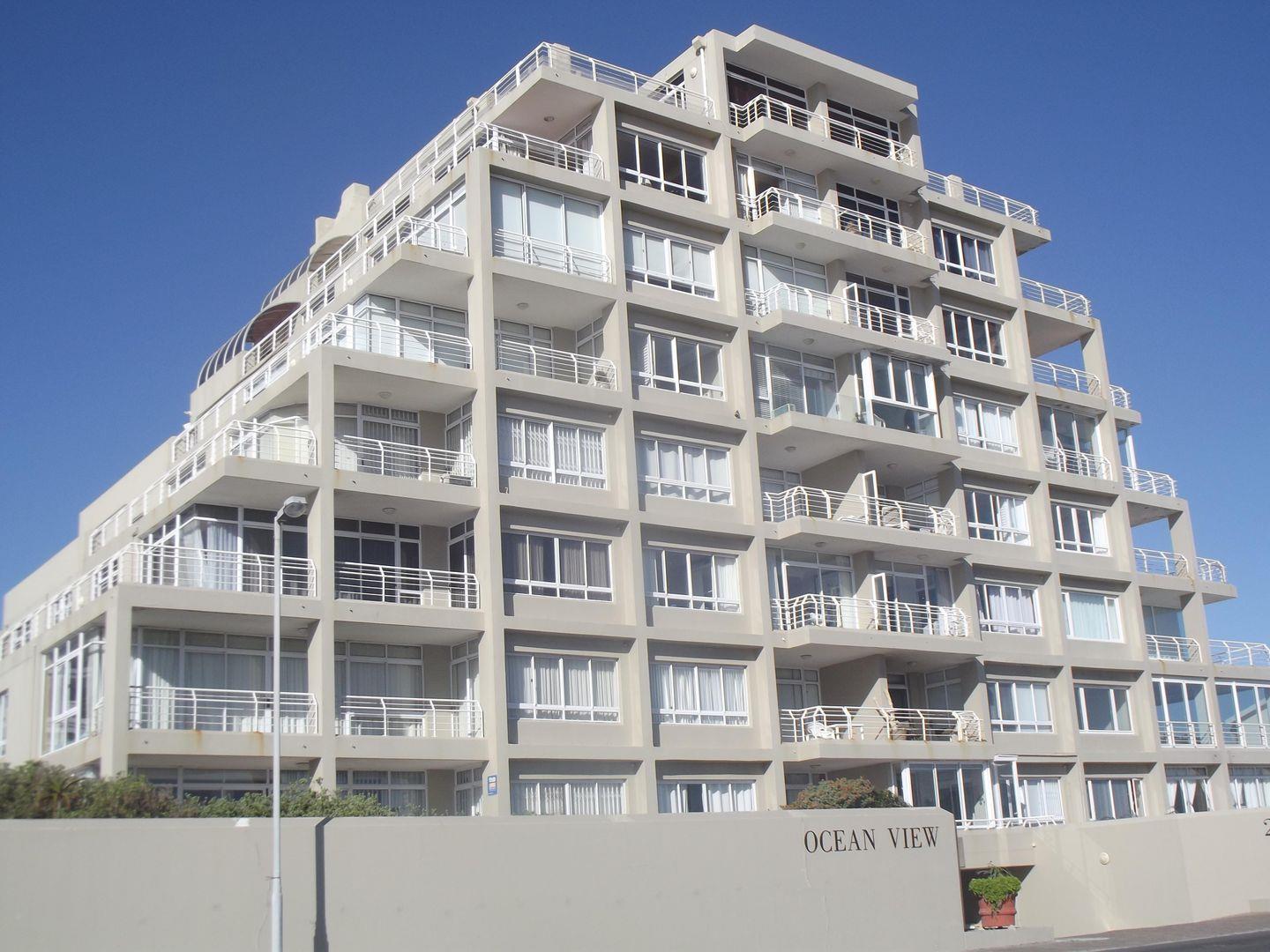 3 Bedroom Property for Sale in Bloubergrant Western Cape